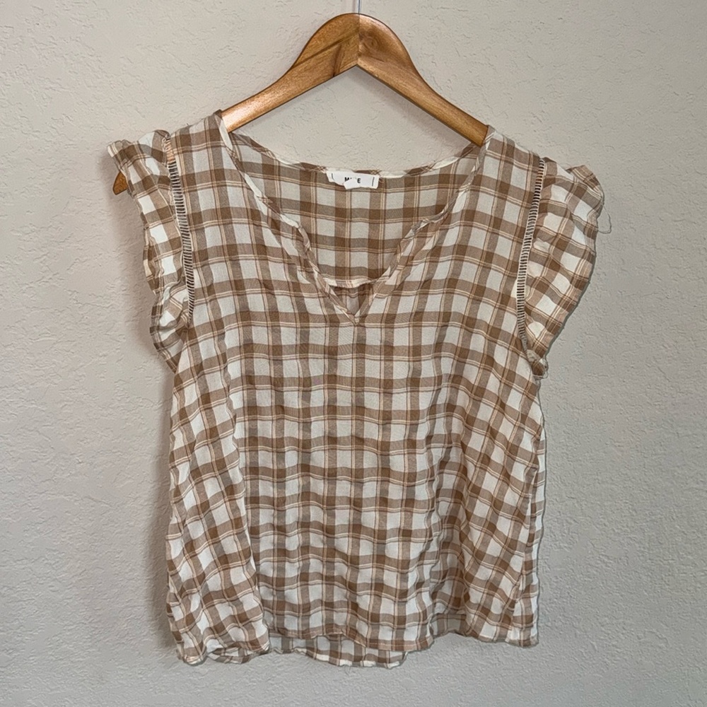 Checkered Flutter Sleeve Top - Picture 5 of 9